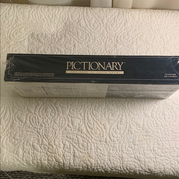 Pictionary (1987) First Edition Board Game NEW Sealed The Game of Quick Draw - Picture 9 of 11